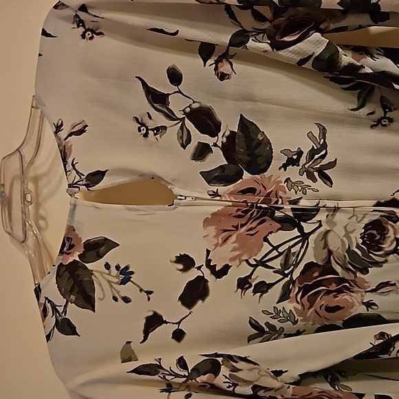 J for JUSTICE ... ROMPER WITH LONG BACK AND SIDES..1X...FLOWERED - Picture 9 of 16